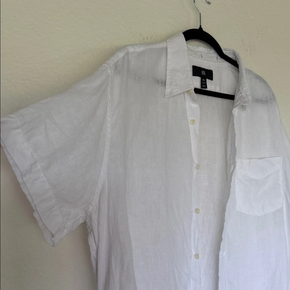 Banana Republic Men's White standard fit Casual Button Down Shirt
